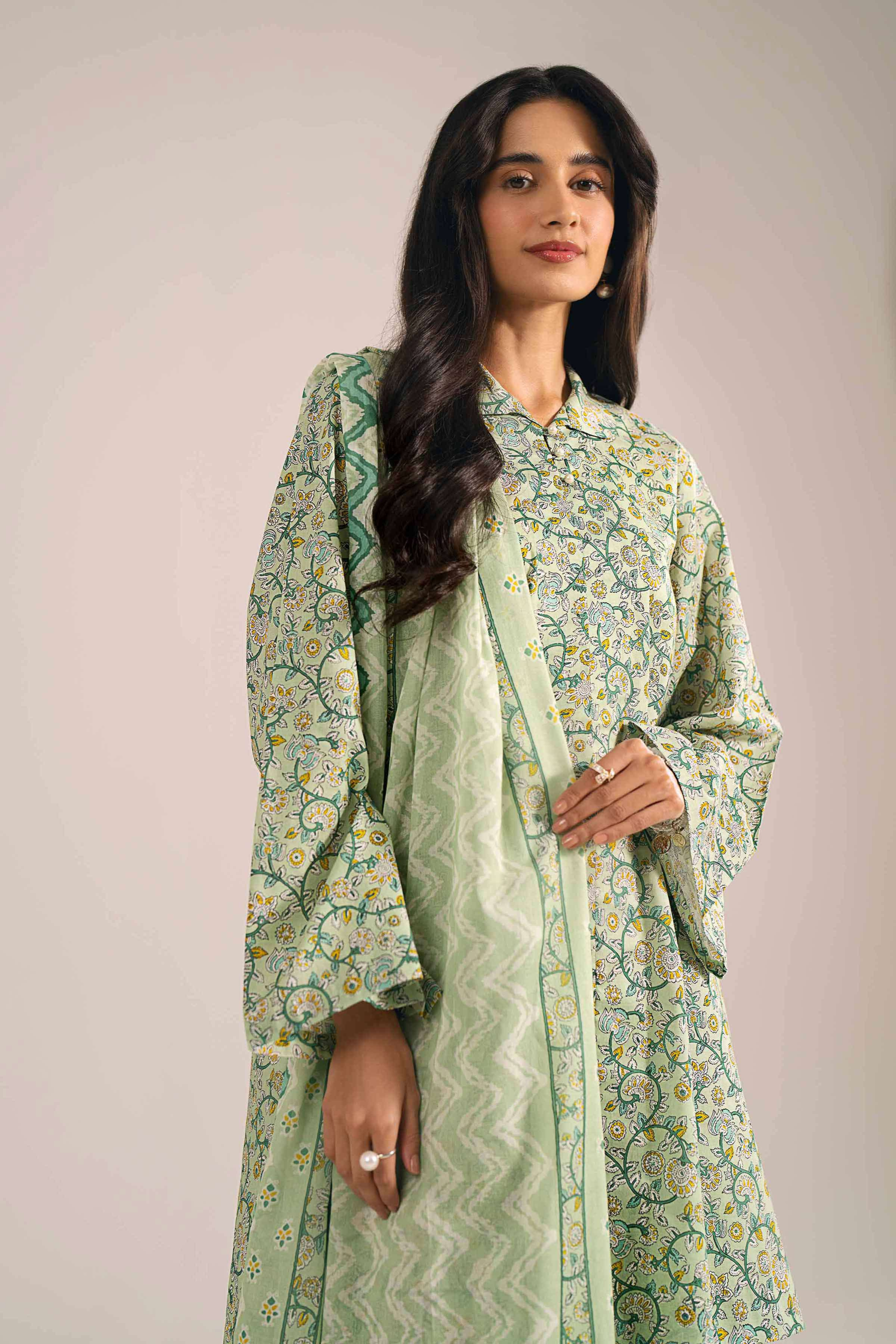 Nishat Lawn - 3 Piece Printed Lawn 006