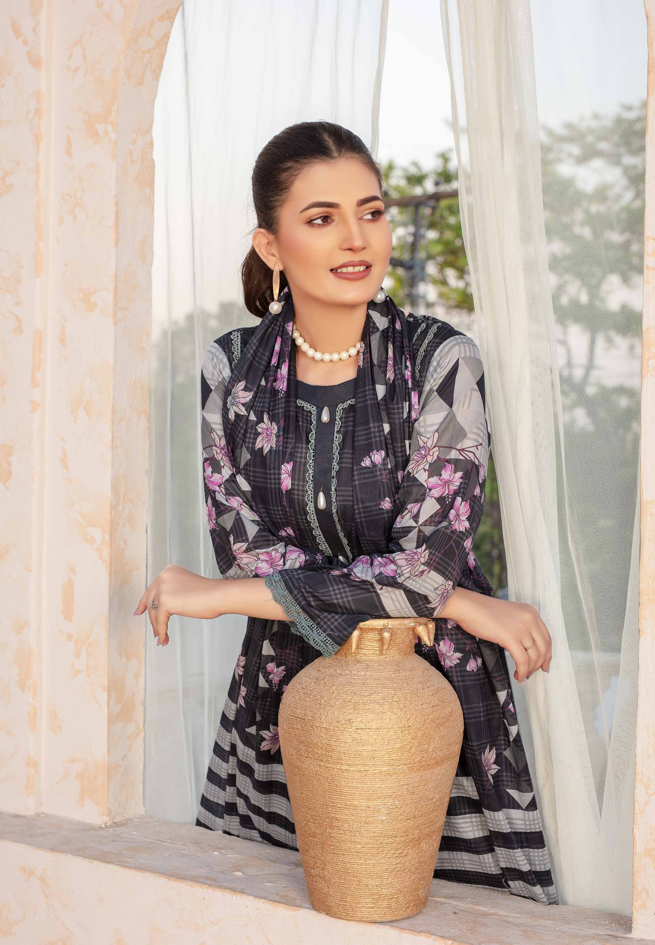 Original BINT-E-NAAZ - 3 Piece Printed Lawn 012