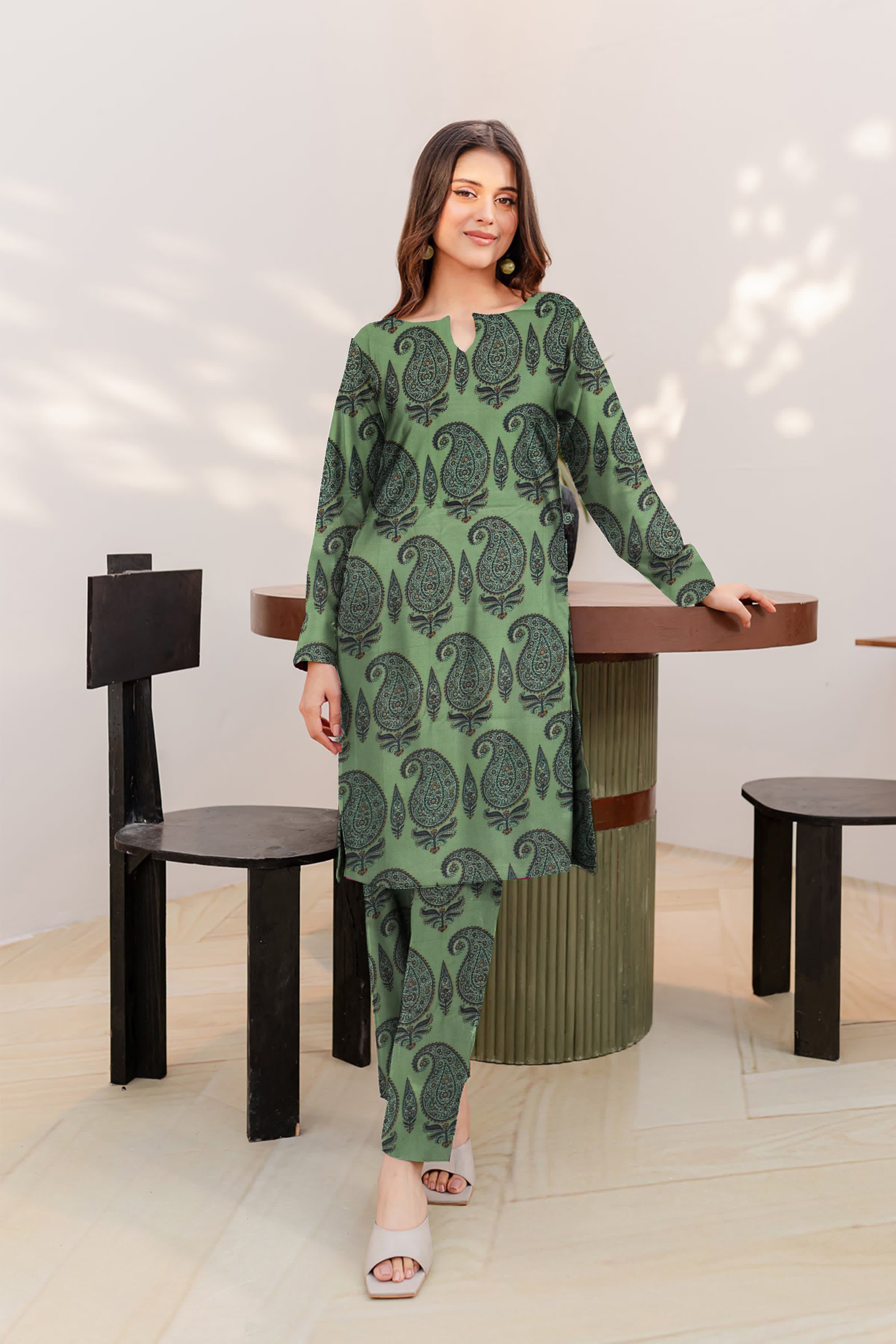 Sumaira all over capri - 2 Piece linen 040